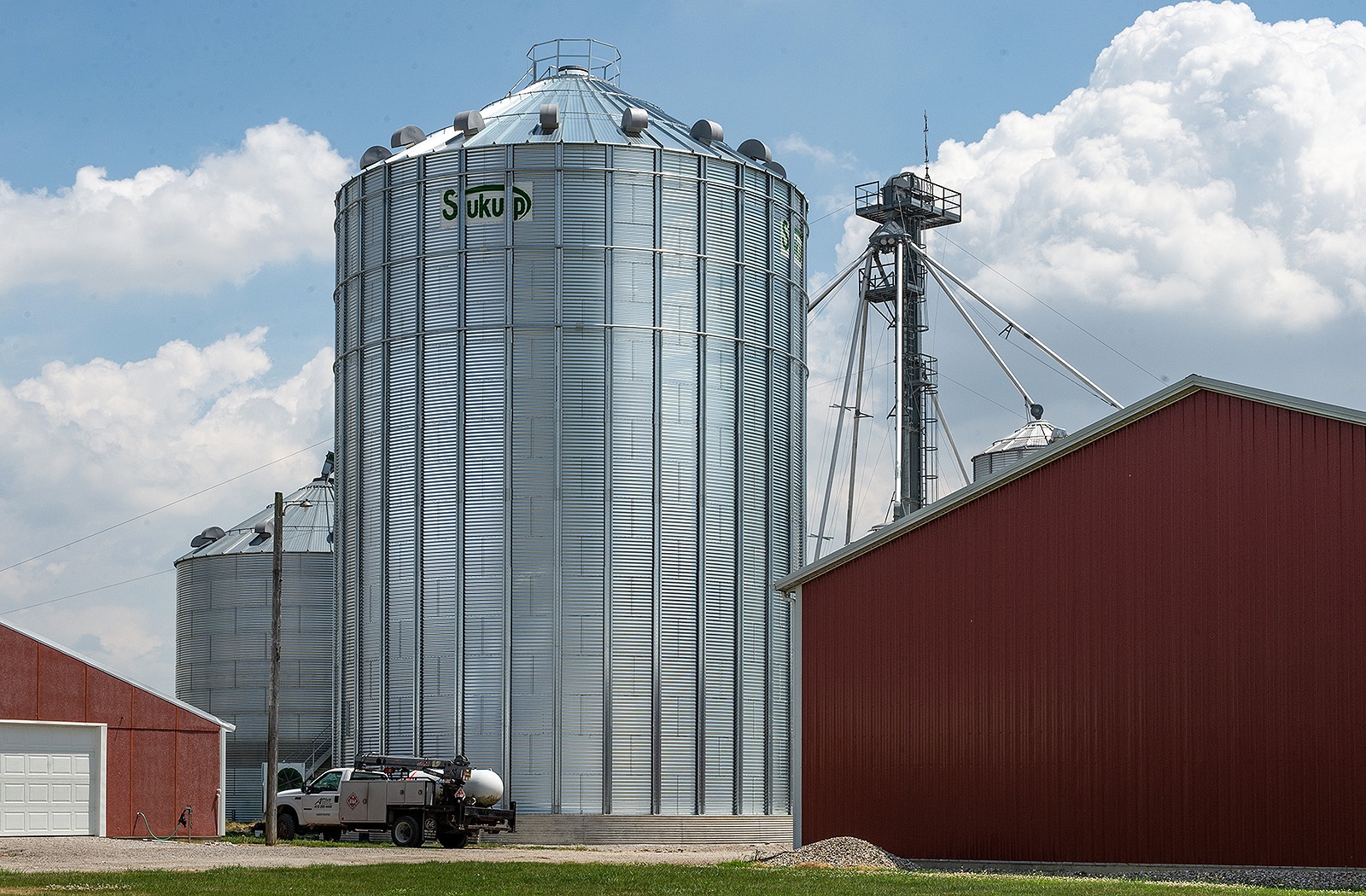 grain-bins-11