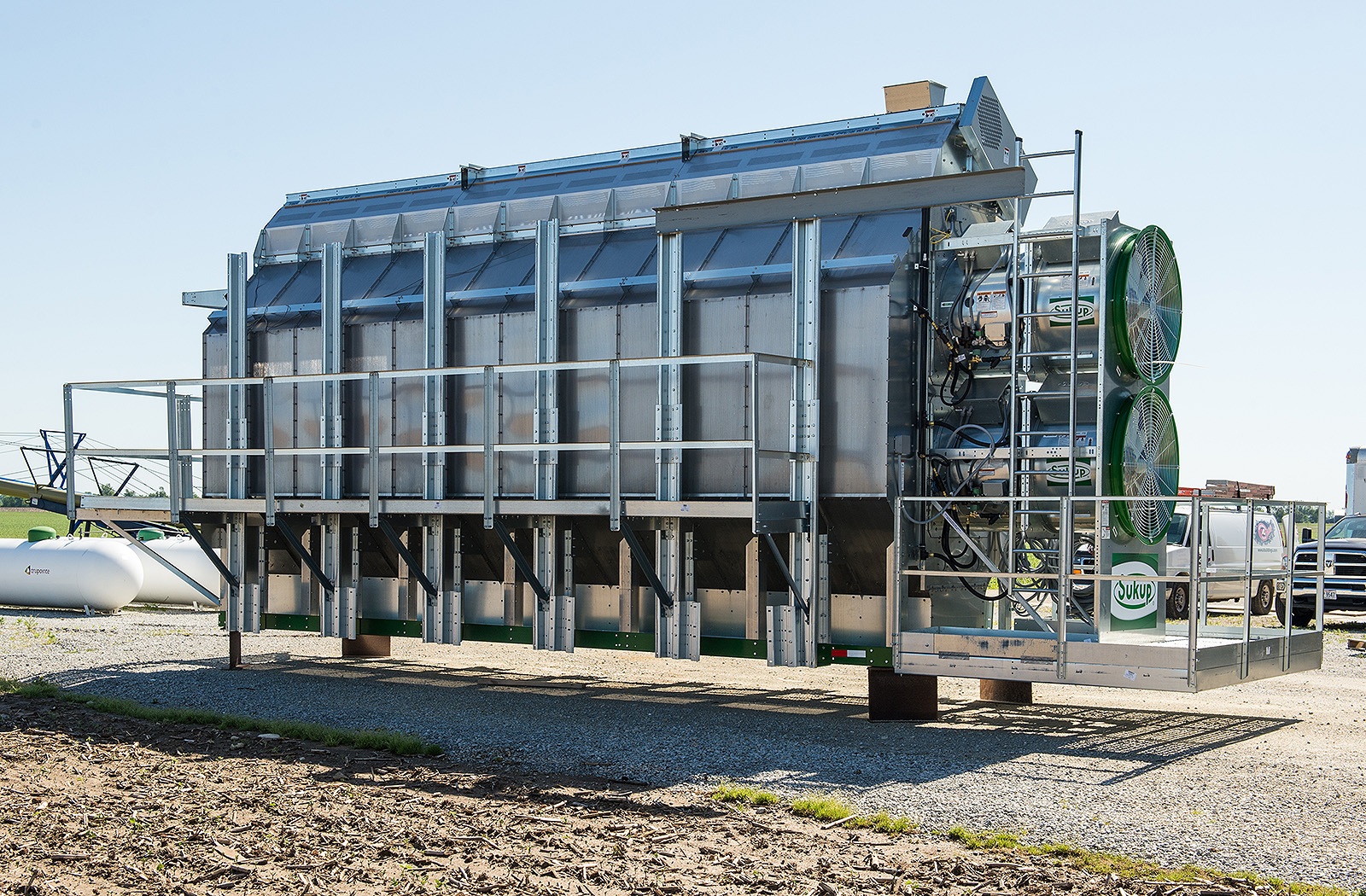 grain-bins-16